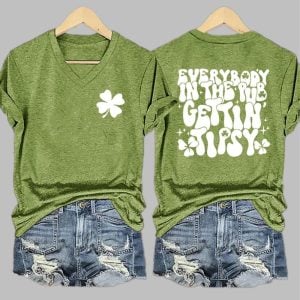 Women's Everybody In The Pub Getting Tipsy Print T-Shirt