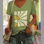 V-neck Retro Flowers 8647 Print T-Shirt