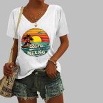 Women's Retro El Golfo De Mexico Dolphin Print T-Shirt
