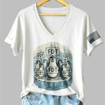 FDT I Stand With The Penguins Resist Tariffs Print T-Shirt