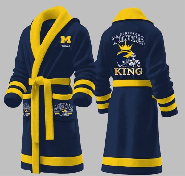 Custom Wolverines King Fleece Bathrobe 1