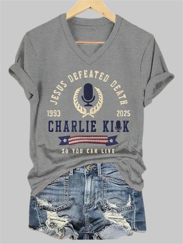 Womens Jesus Defeated Death So You Can Live RIP Charlie Kirk Print T Shirt 2