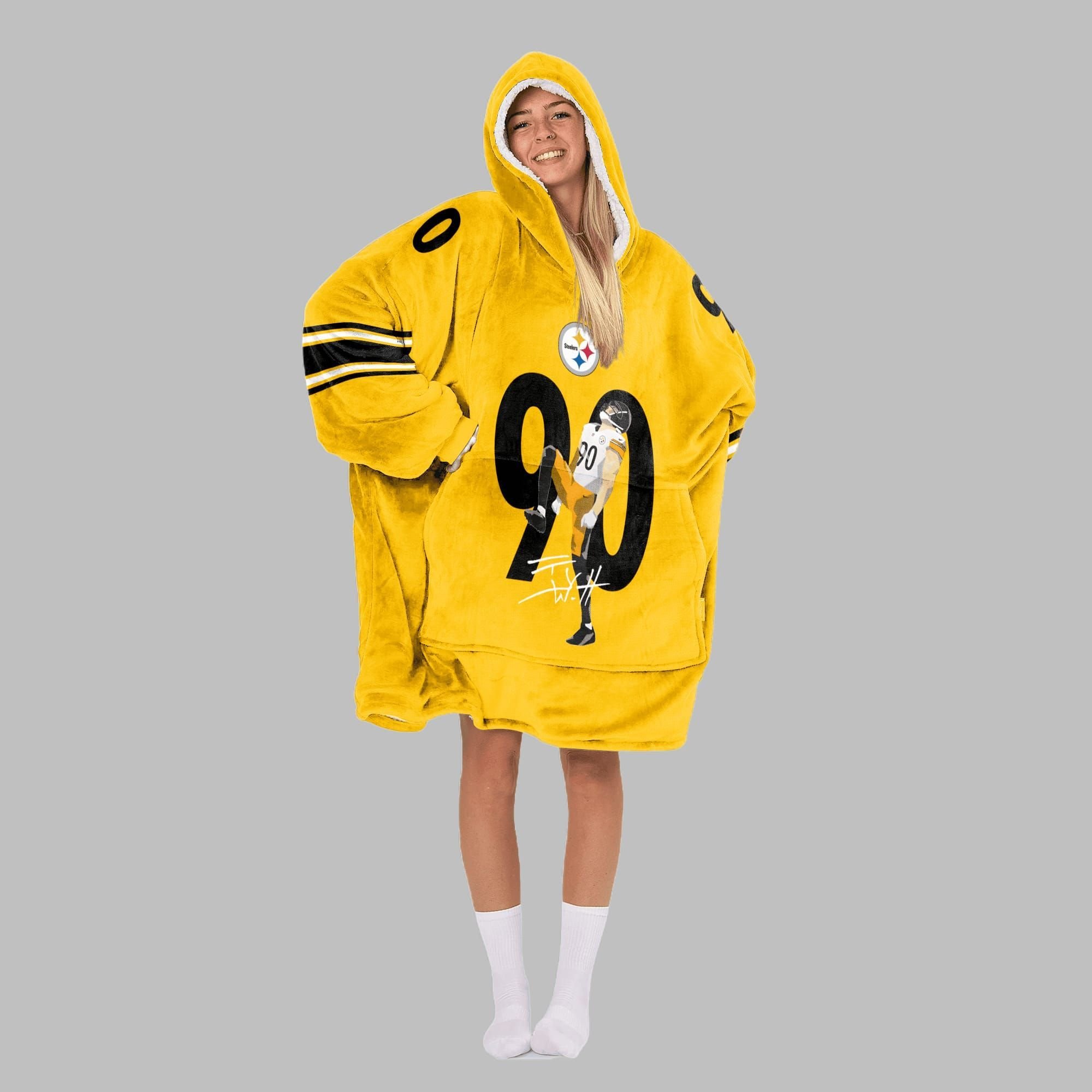 2025 TJ Watt 9 Pittsburgh Blanket Hoodie 4 2025 TJ Watt 9 Pittsburgh Blanket Hoodie 4