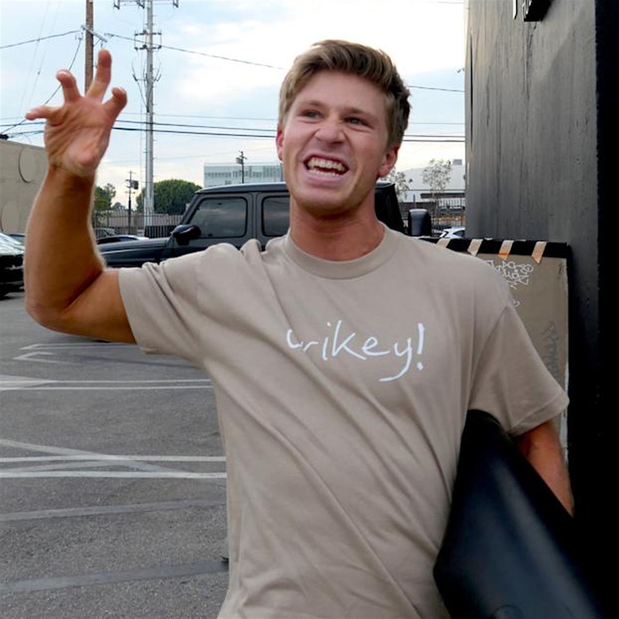 6 Robert Irwin Crikey Shirt