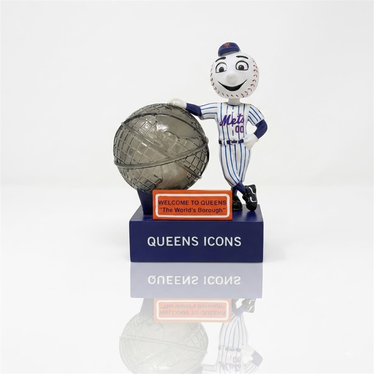 2026 New York Mets Mr Met At The Unisphere Light Up Bobblehead Giveaway 1 2026 New York Mets Mr Met At The Unisphere Light Up Bobblehead Giveaway 1