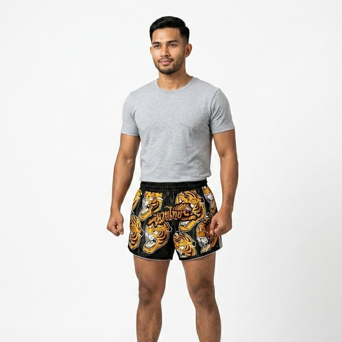 Brad Pitt Angelina Jolies Son Tigers Shorts 2 Brad Pitt Angelina Jolies Son Tigers Short 4