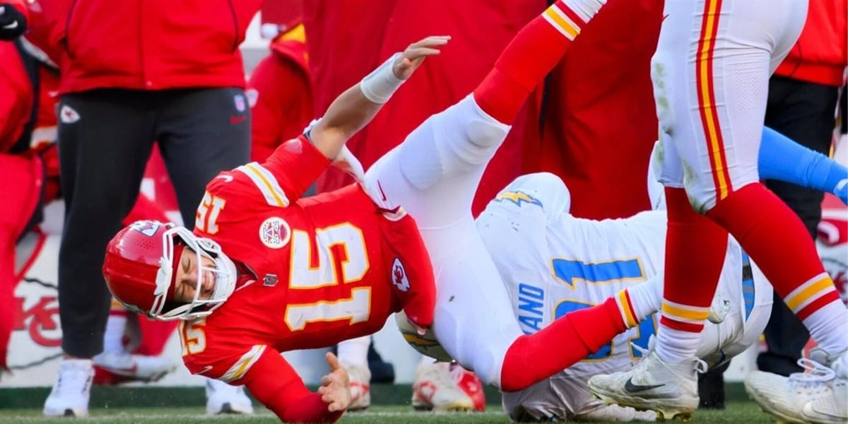Chiefs quarterback Patrick Mahomes Cre GG