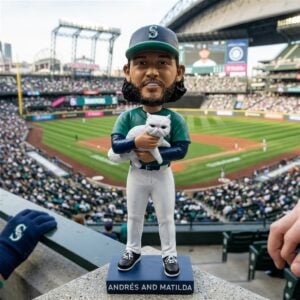 2026 Mariners Take Meow't to the Ballgame Andres and Matilda Munoz Bobblehead Giveaway
